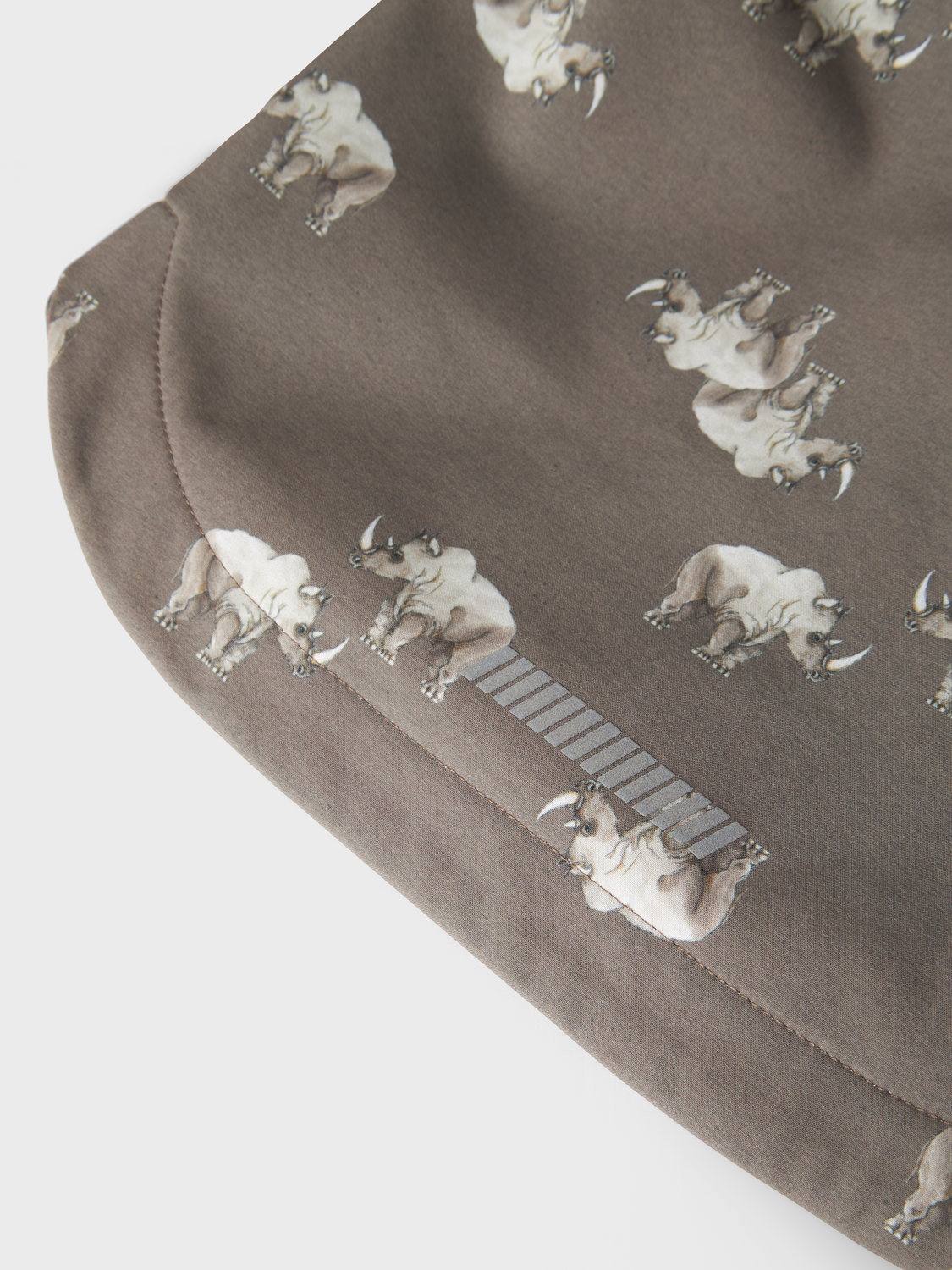 model_shot-detail